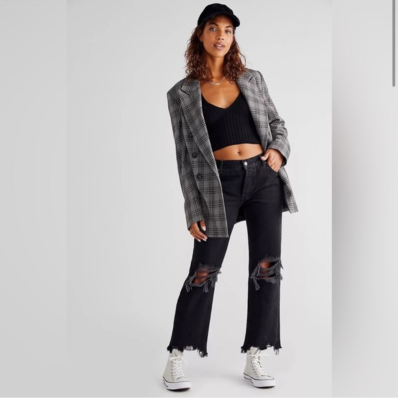 We The Free Denim - We The Free Maggie Mid-Rise Straight Jean in Washed Black